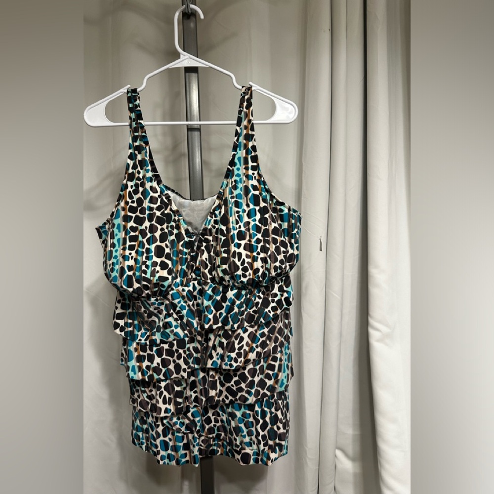 Tropical Leopard Mix Shelf Bra Tankini Top